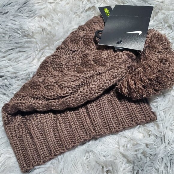 Nike Women's Knitted Beanie Cap Hat With Removable Pom NWT Fall Winter Trending - Picture 7 of 9